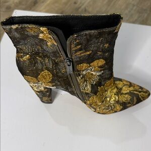 Elegant Gold and Black Women's Ankle Boots
